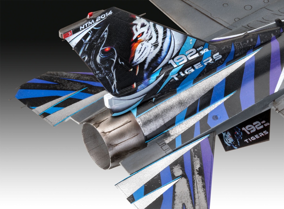 Zdjęcie dodatkowe produktu F-16D Lockheed Martin Tigermeet 2014 1:72 Revell 03844