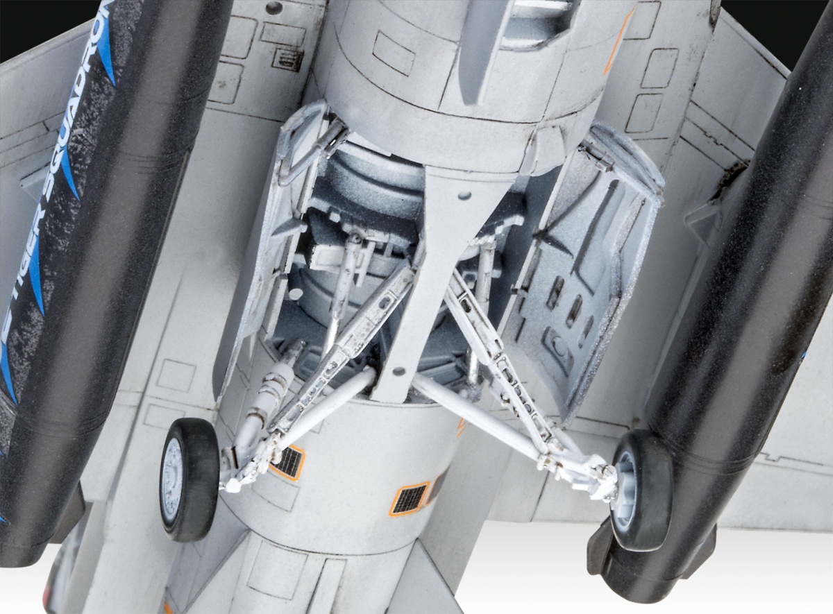 Zdjęcie dodatkowe produktu F-16D Lockheed Martin Tigermeet 2014 1:72 Revell 03844