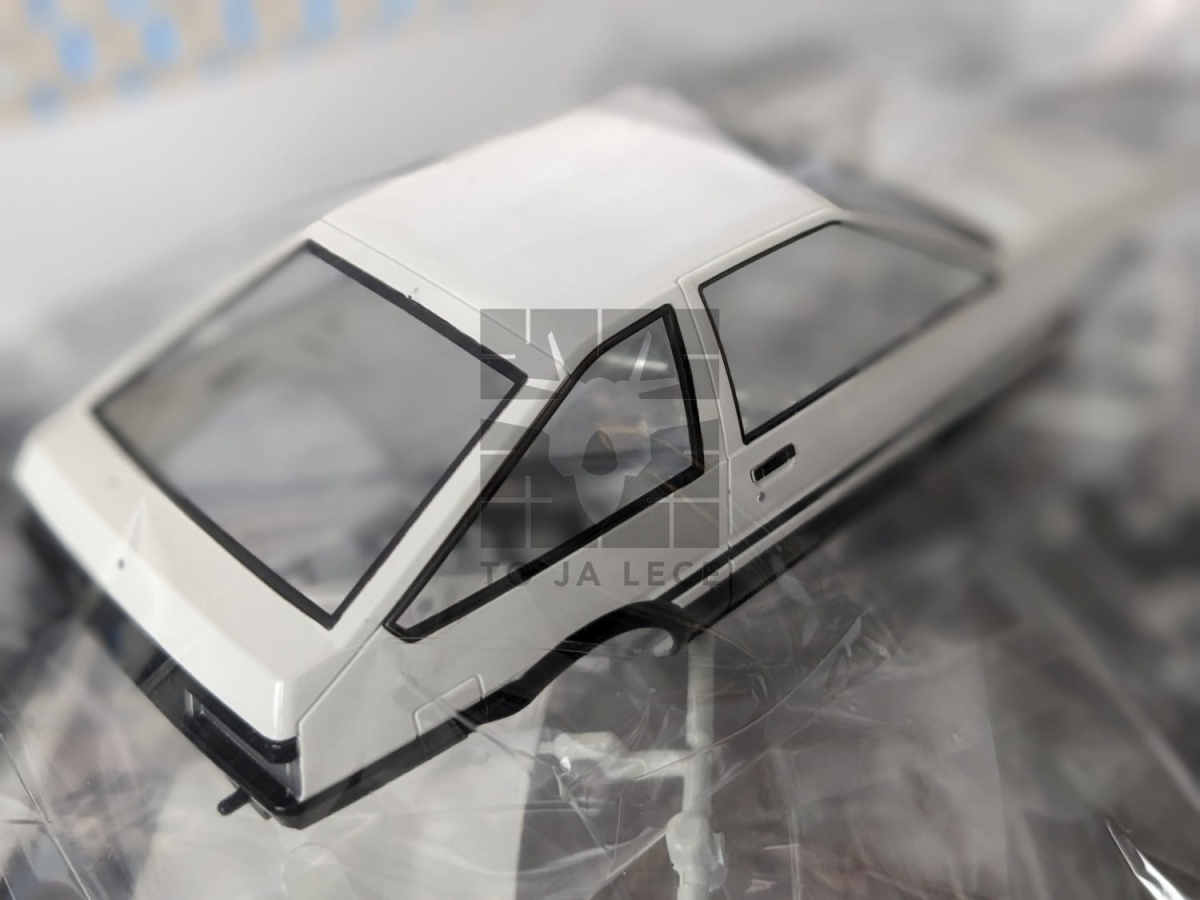 Zdjęcie dodatkowe produktu Toyota AE86 Trueno Pre-Painted Initial D Takumi Fujiwara 1:24 Aoshima 061992