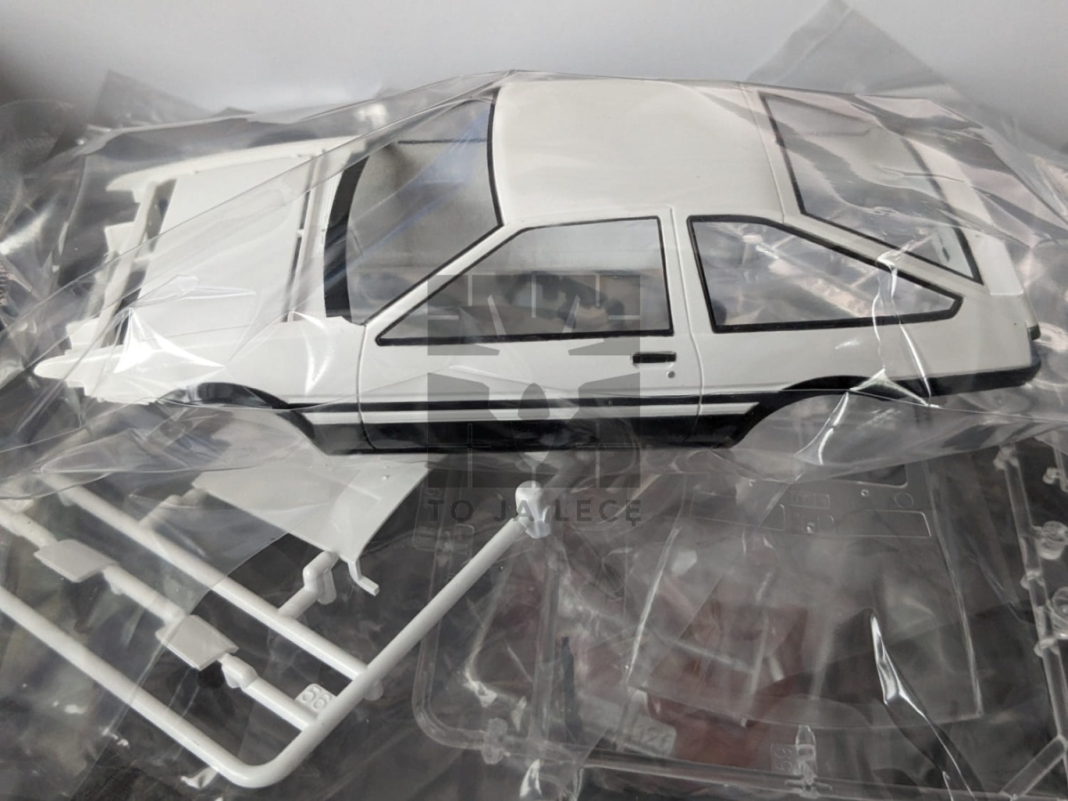Zdjęcie dodatkowe produktu Toyota AE86 Trueno Pre-Painted Initial D Takumi Fujiwara 1:24 Aoshima 061992