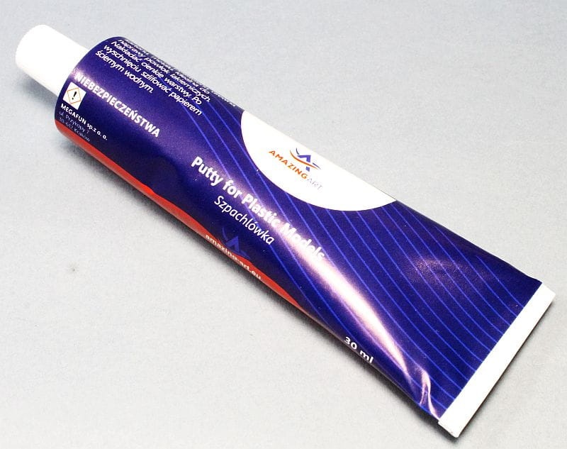 Zdjęcie główne produktu Szpachlówka modelarska 30ml