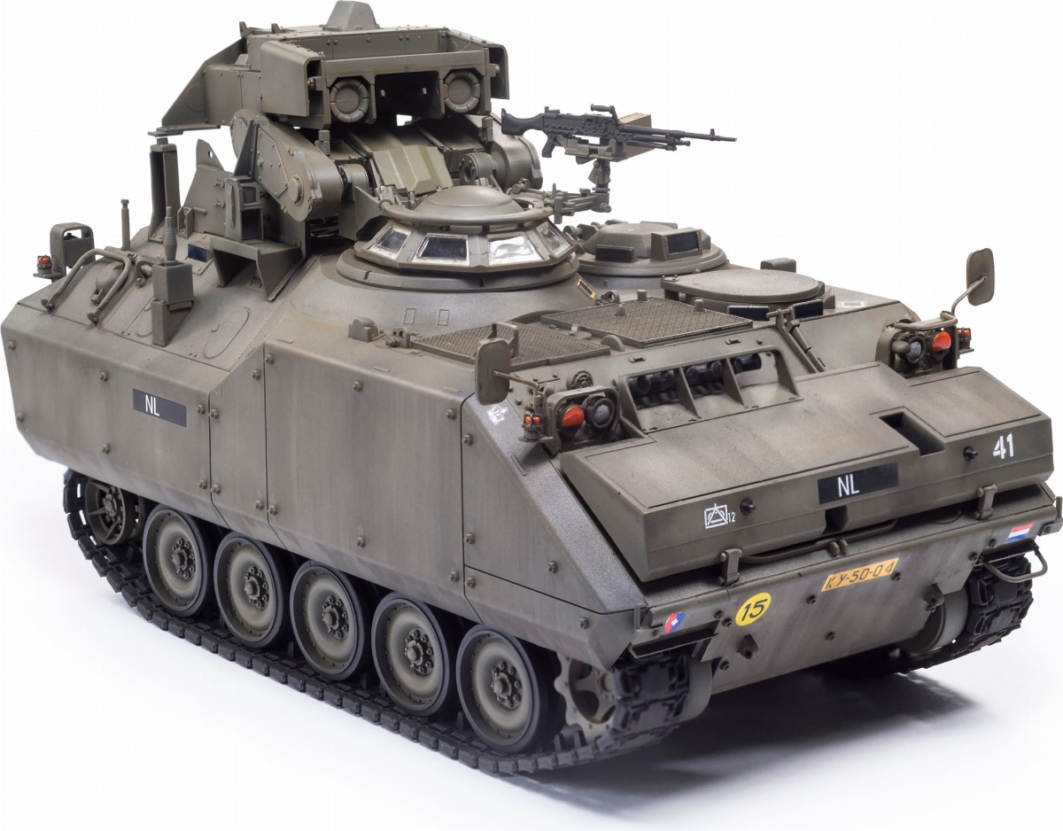 Zdjęcie dodatkowe produktu YPR-765 PRAT with Tow Launcher 1:35 AFV Club 35356