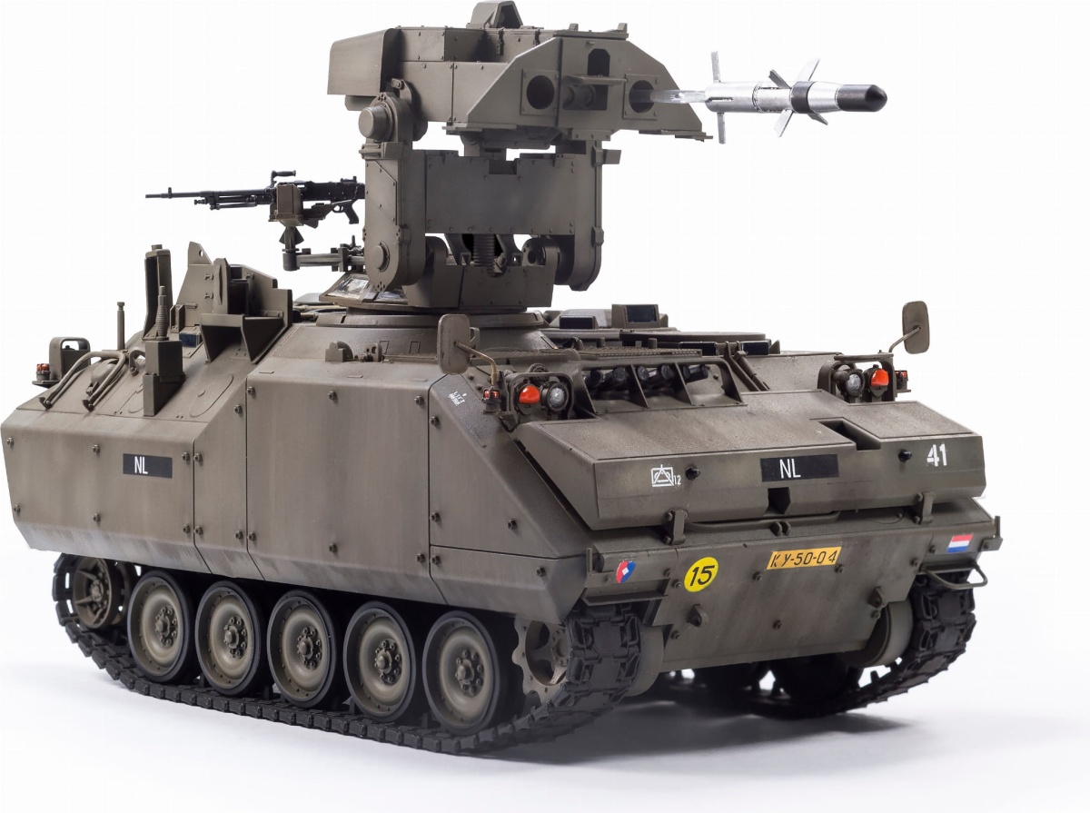 Zdjęcie dodatkowe produktu YPR-765 PRAT with Tow Launcher 1:35 AFV Club 35356