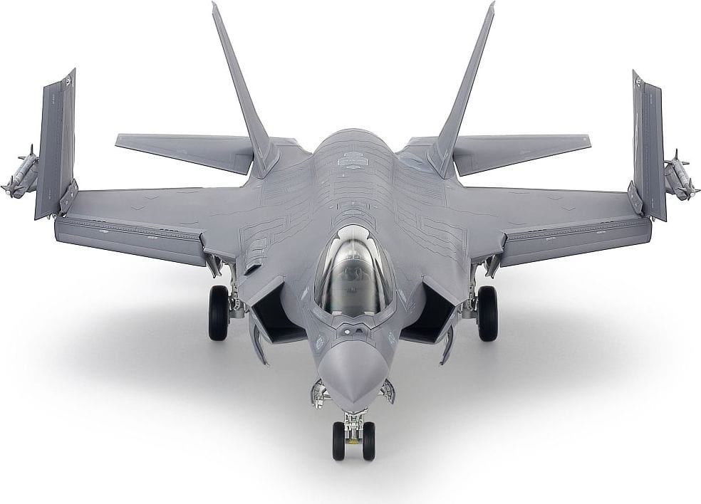 Zdjęcie dodatkowe produktu Lockheed Martin F-35C Lightning II 1:48 Tamiya 61127