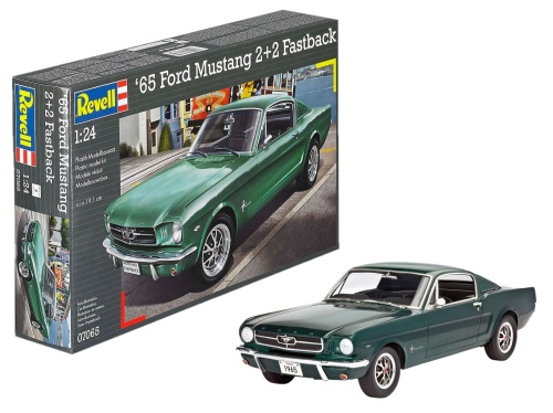 Ford Mustang 2+2 Fastback 1965 1:24 Revell 07065