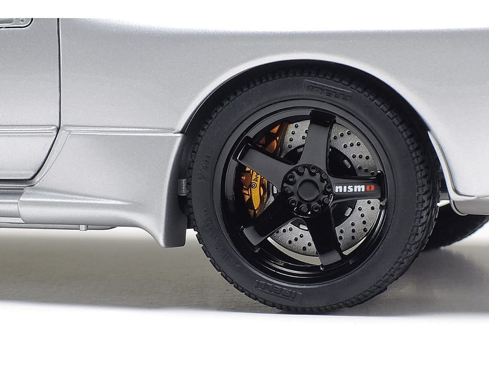 Zdjęcie dodatkowe produktu Nissan Skyline R32 GT-R Nismo Custom 1:24 Tamiya 24341