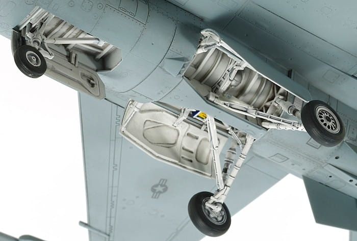 Zdjęcie dodatkowe produktu Lockheed Martin F-16CJ 1:72 BLOCK50 Tamiya 60786
