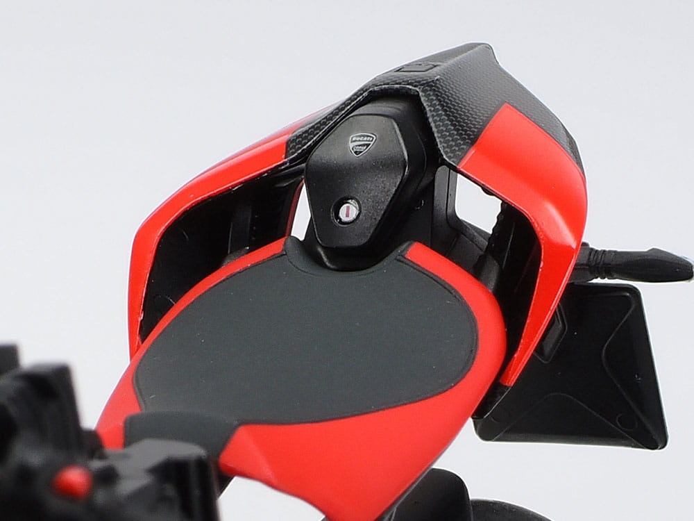 Zdjęcie dodatkowe produktu Ducati Superleggera V4 1:12 Tamiya 14140