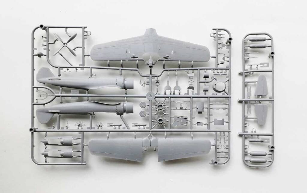 Zdjęcie dodatkowe produktu Nakajima Ki-84 Hayate 1:72 Arma Hobby 70052