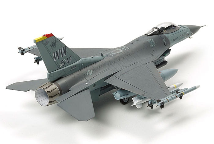Zdjęcie dodatkowe produktu F-16CJ Fighting Falcon BLOCK50 1:72 Tamiya 60788