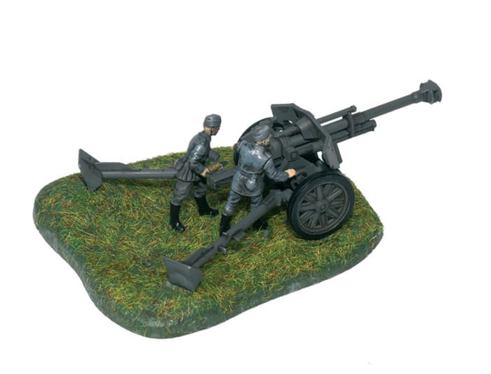 Zdjęcie dodatkowe produktu Niemiecka haubica 105mm 18/18M z załogą 1:72 Zvezda 6121