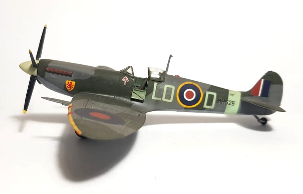 Zdjęcie dodatkowe produktu Spitfire Mk.IX 1:72 Italeri 0094