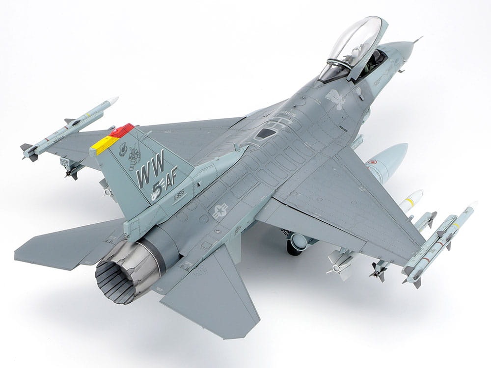 Zdjęcie dodatkowe produktu F-16CJ Fighting Falcon 1:48 Tamiya 61098