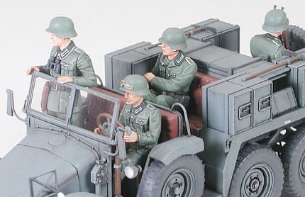 Zdjęcie dodatkowe produktu Krupp Protze 1ton (6X4) Towing Truck w/3.7cm Pak 1:35 Tamiya 35259