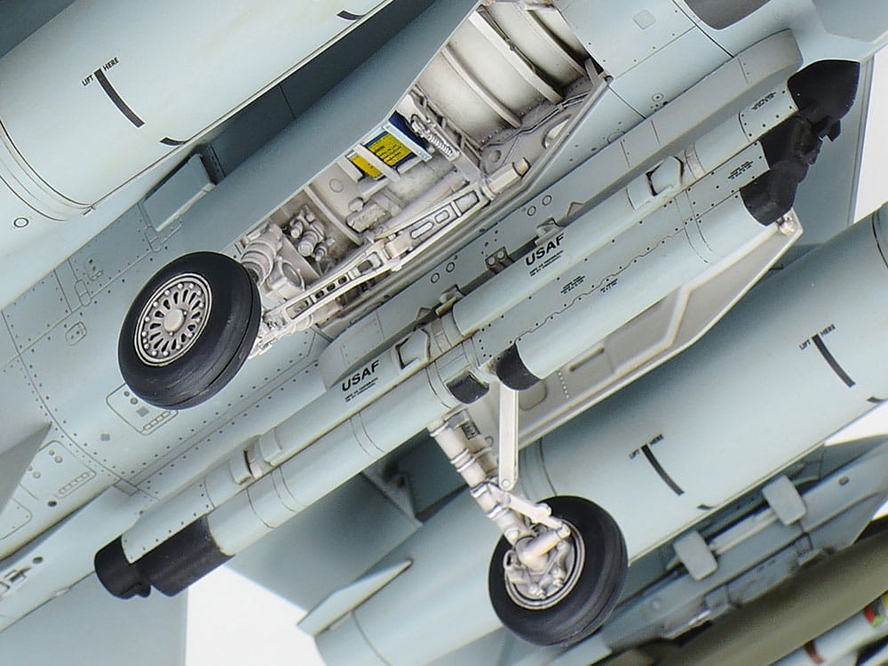 Zdjęcie dodatkowe produktu F-16C (Block 25/32) Fighting Falcon ANG 1:48 Tamiya 61101