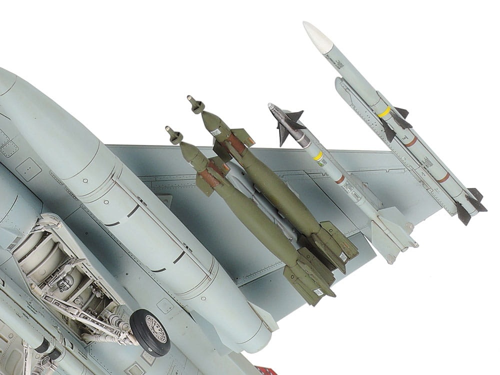 Zdjęcie dodatkowe produktu F-16C (Block 25/32) Fighting Falcon ANG 1:48 Tamiya 61101