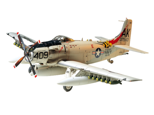 Douglas A-1H Skyraider 1:48 Tamiya 61058