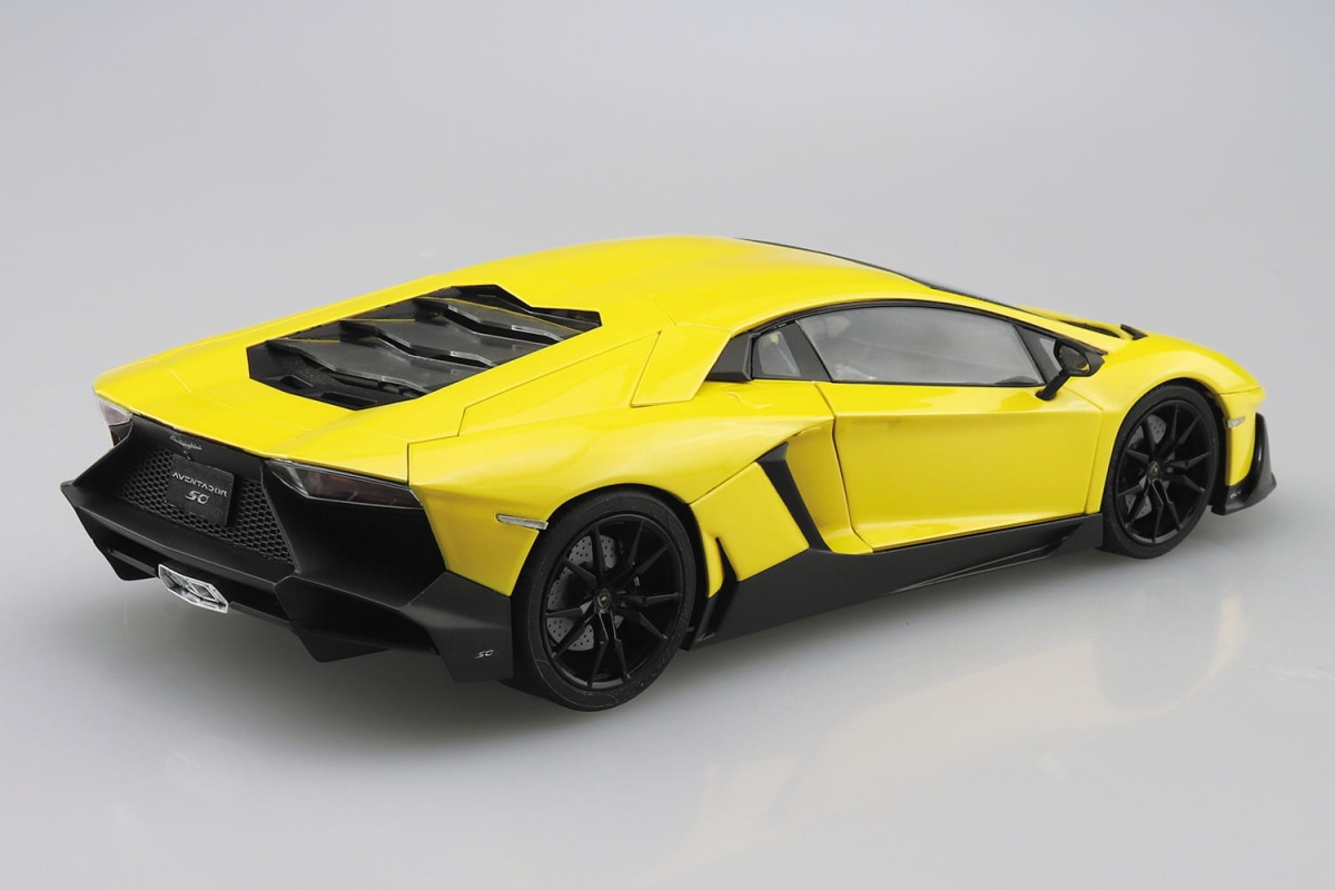 Zdjęcie dodatkowe produktu Lamborghini Aventador 50 Anniversario 1:24 Aoshima 059821