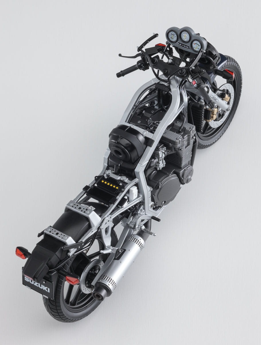 Zdjęcie dodatkowe produktu Suzuki GSX-R750 (G) (GR71G) 1:12 Hasegawa BK7