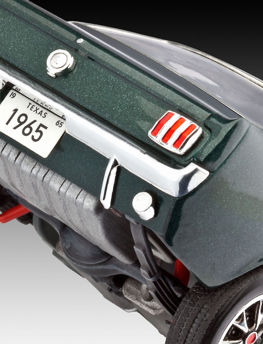 Zdjęcie dodatkowe produktu Ford Mustang 2+2 Fastback 1965 1:24 Revell 07065