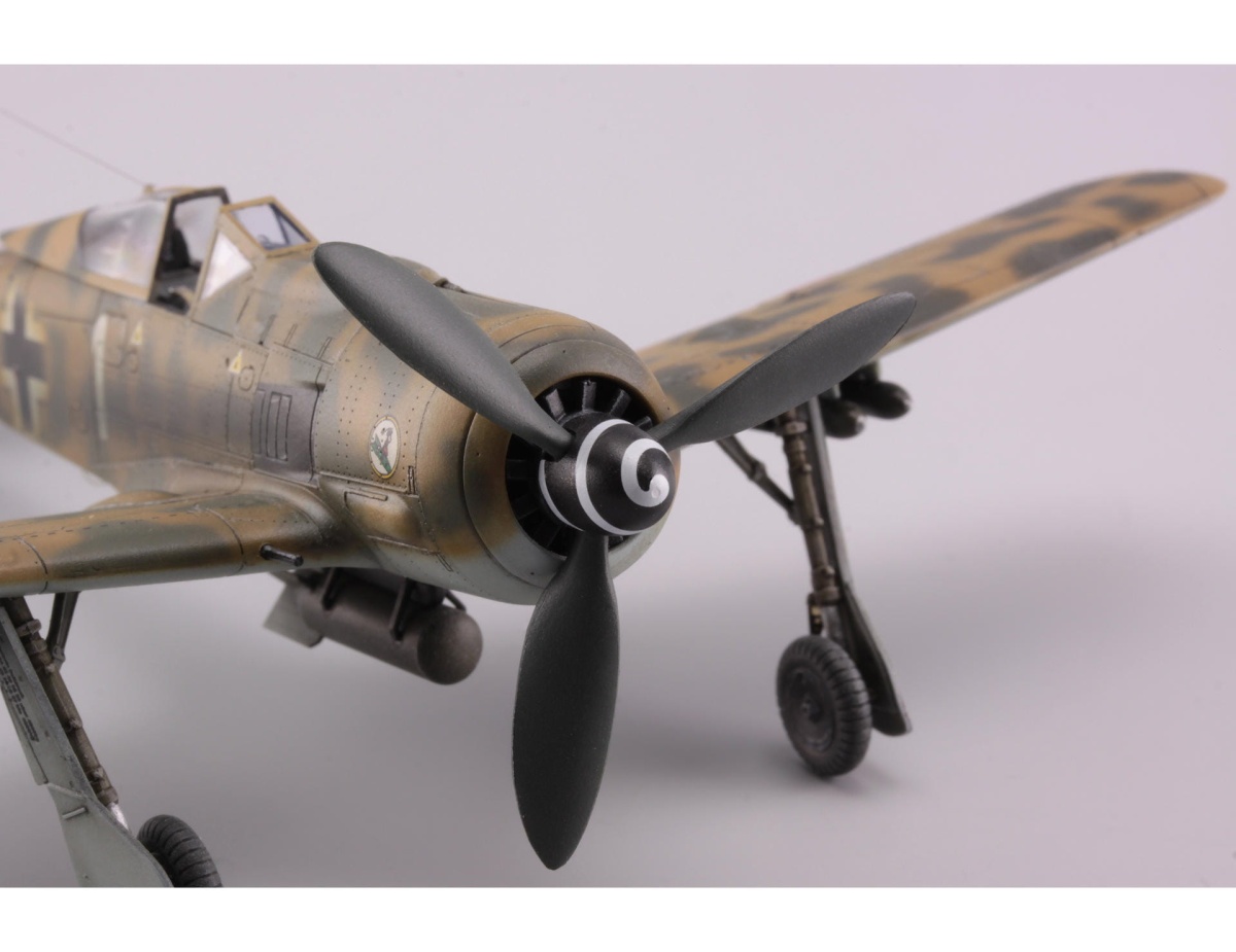 Zdjęcie dodatkowe produktu Fw 190F-8 1:72 Eduard 70119