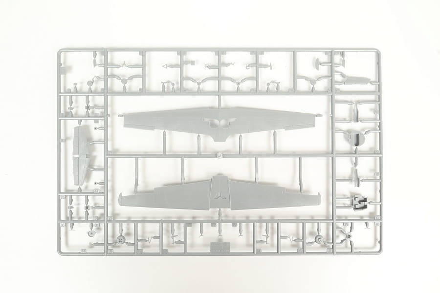 Zdjęcie dodatkowe produktu Yak-40 Turbojet 1:144 Zvezda 7030