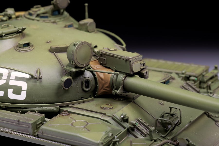 Zdjęcie dodatkowe produktu T-62 (1974-1975) Soviet Main Battle Tank 1:35 Zvezda 3673