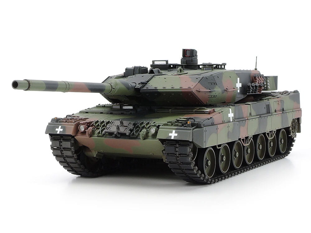 Zdjęcie główne produktu Leopard 2 A6 Tank "Ukraine" 1:35 Tamiya 25207