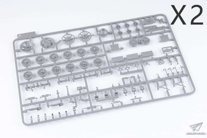 Zdjęcie dodatkowe produktu StuG III Ausf.G (with Winterketten) (early) 1:35 Takom 8010