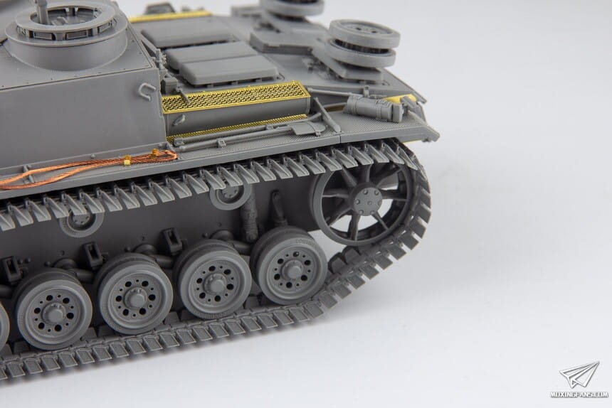 Zdjęcie dodatkowe produktu StuG III Ausf.G (with Winterketten) (early) 1:35 Takom 8010