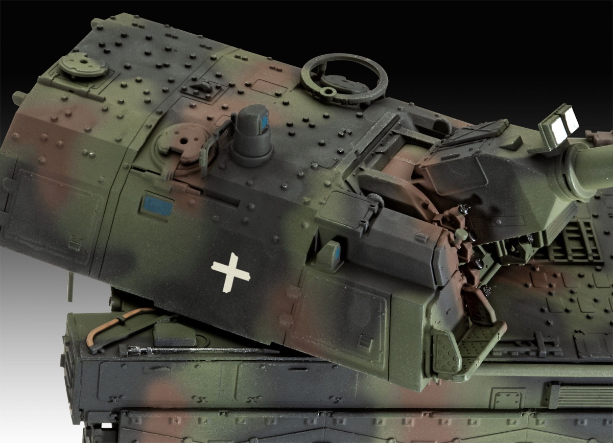 Zdjęcie dodatkowe produktu Panzerhaubitze 2000 1:72 Revell 03347