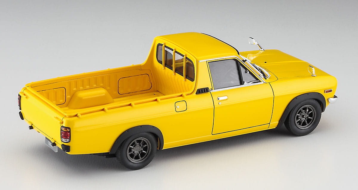 Zdjęcie dodatkowe produktu Datsun Sunny Truck (GB120) (Early with over fender) 1:24 Hasegawa 20641