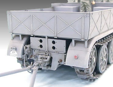 Zdjęcie dodatkowe produktu German 18ton Heavy Half-Track FAMO 1:35 Tamiya 35239