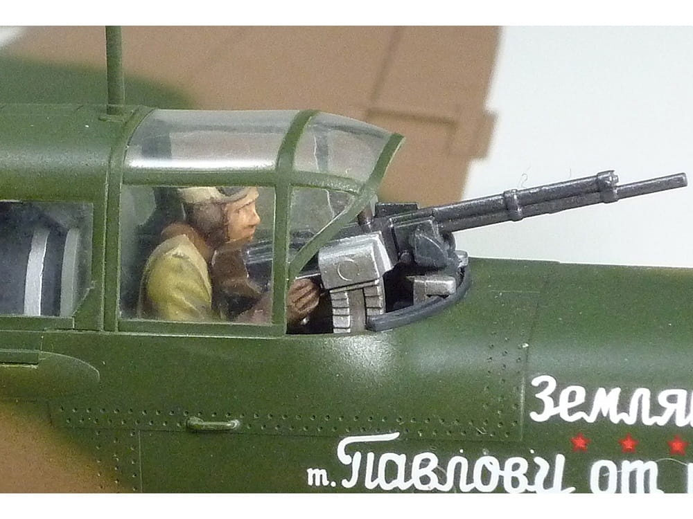 Zdjęcie dodatkowe produktu Ilyushin Il-2 Shturmovik 1:48 Tamiya 61113