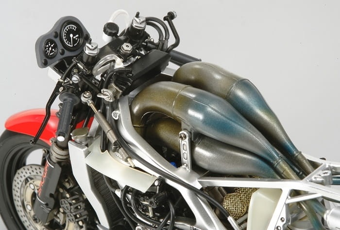Zdjęcie dodatkowe produktu Honda NSR500 '84 1:12 Tamiya 14121