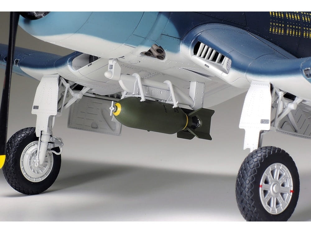 Zdjęcie dodatkowe produktu Vought F4U-1A Corsair 1:32 Tamiya 60325