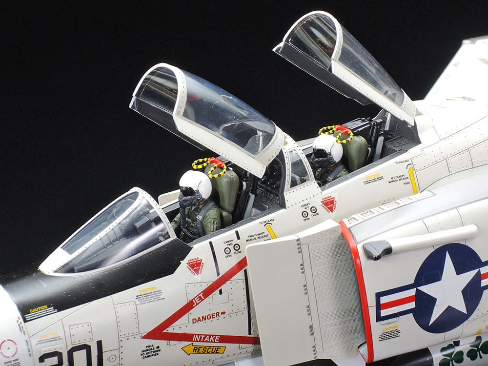 Zdjęcie dodatkowe produktu McDonnell Douglas F-4J Phantom II Marines 1:32 Tamiya 60308
