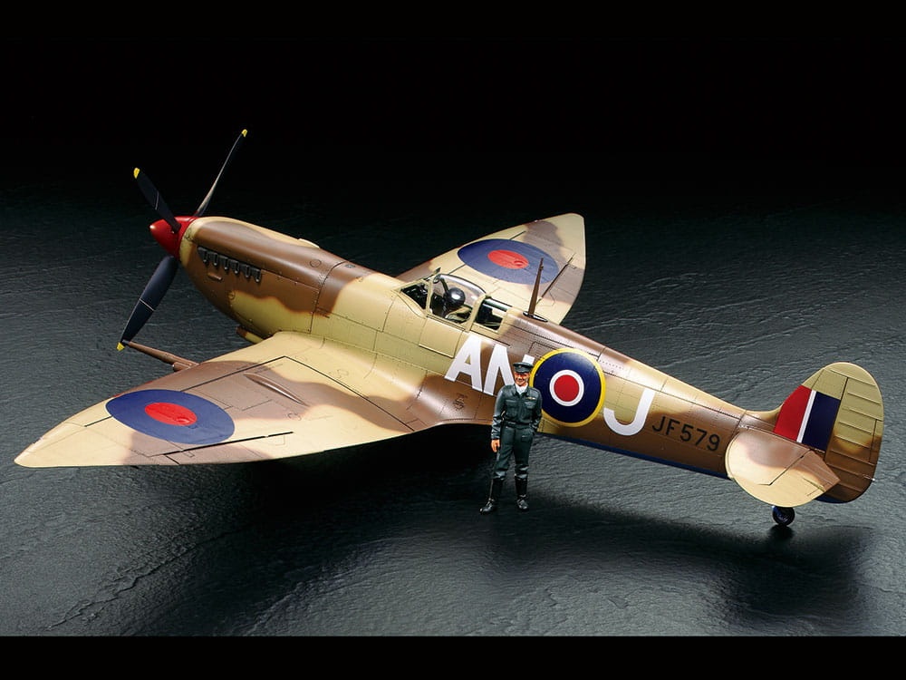 Zdjęcie dodatkowe produktu Supermarine Spitfire Mk.VIII 1:32 Tamiya 60320