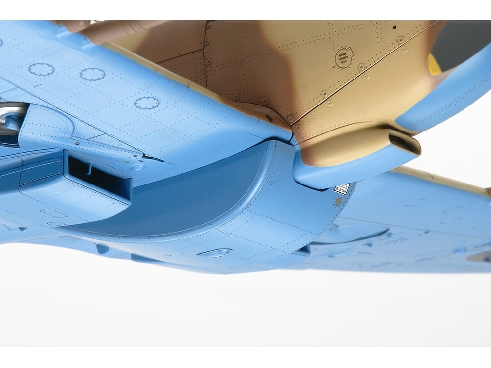 Zdjęcie dodatkowe produktu Supermarine Spitfire Mk.VIII 1:32 Tamiya 60320