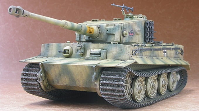 Zdjęcie dodatkowe produktu Tiger I Panzerkampfwagen VI Sd.Kfz. 181 Latest Version 1:48 AFV Club 48001