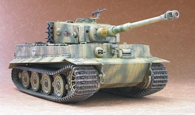 Zdjęcie dodatkowe produktu Tiger I Panzerkampfwagen VI Sd.Kfz. 181 Latest Version 1:48 AFV Club 48001