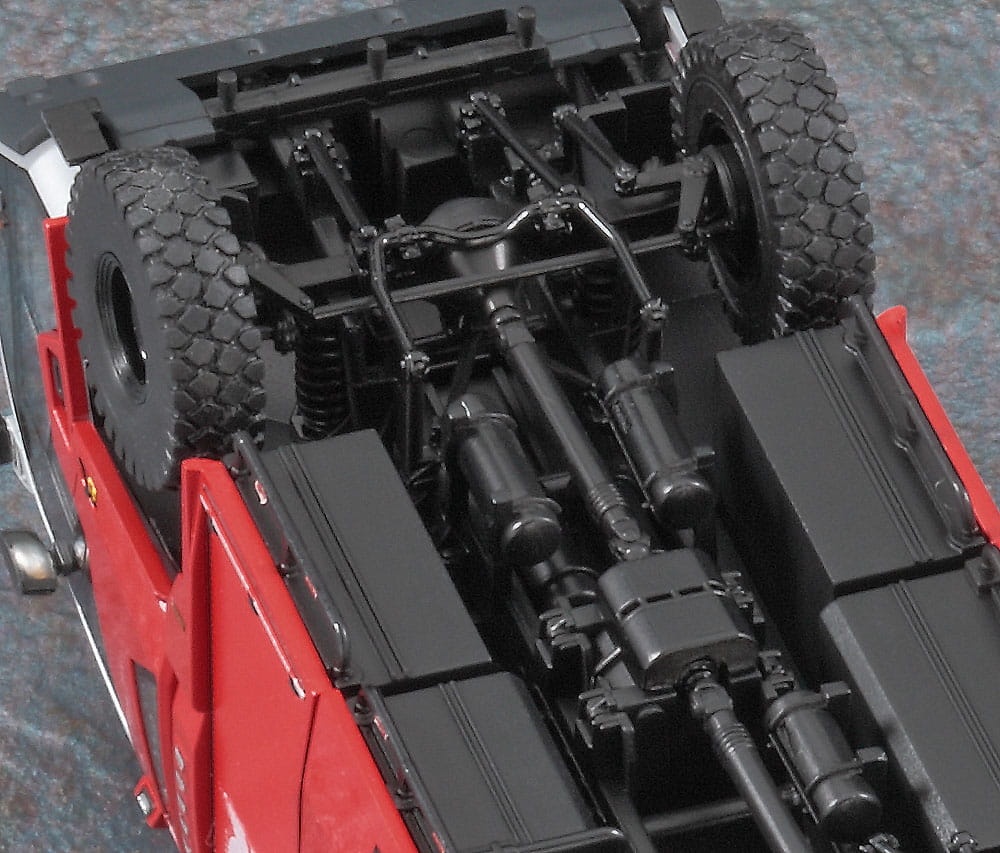 Zdjęcie dodatkowe produktu Rosenbauer Panther 6x6 Lotniskowy chemiczny wóz strażacki 1:72 Hasegawa SW05
