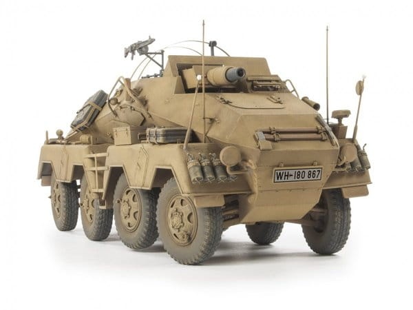 Zdjęcie główne produktu Sd.Kfz 233 8-RAD w/7,5cm Gun 1:35 AFV Club 35233