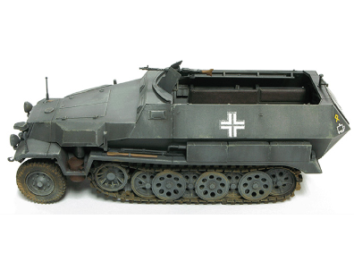 Zdjęcie dodatkowe produktu Sd.Kfz. 251/1 Ausf. C 1:48 AFV Club 48007