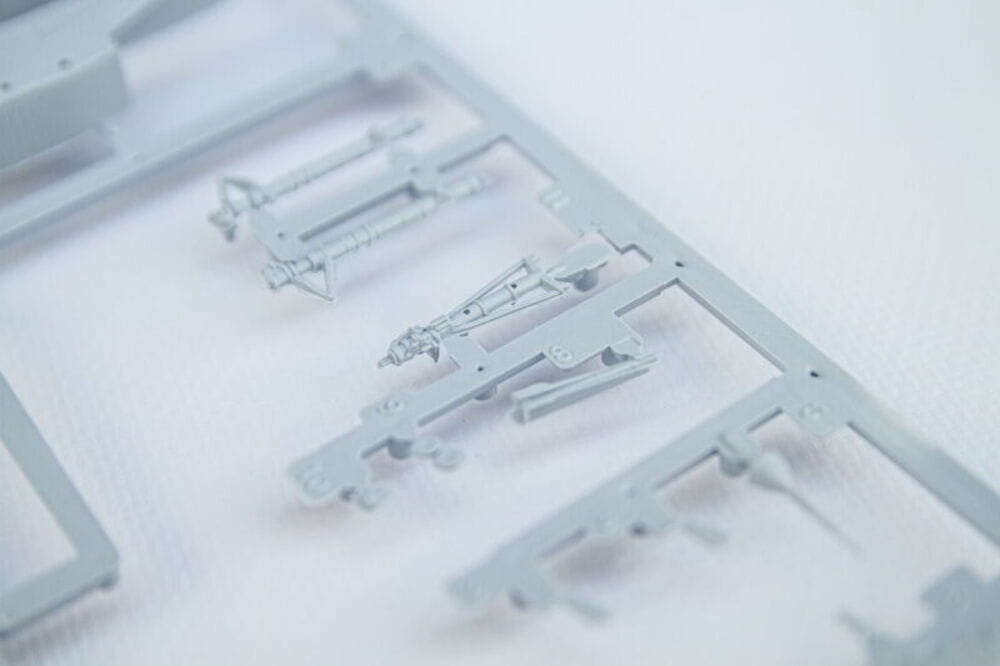 Zdjęcie dodatkowe produktu SU-27 UB/P Ukraine 1:72 Heller 56371 STARTER KIT