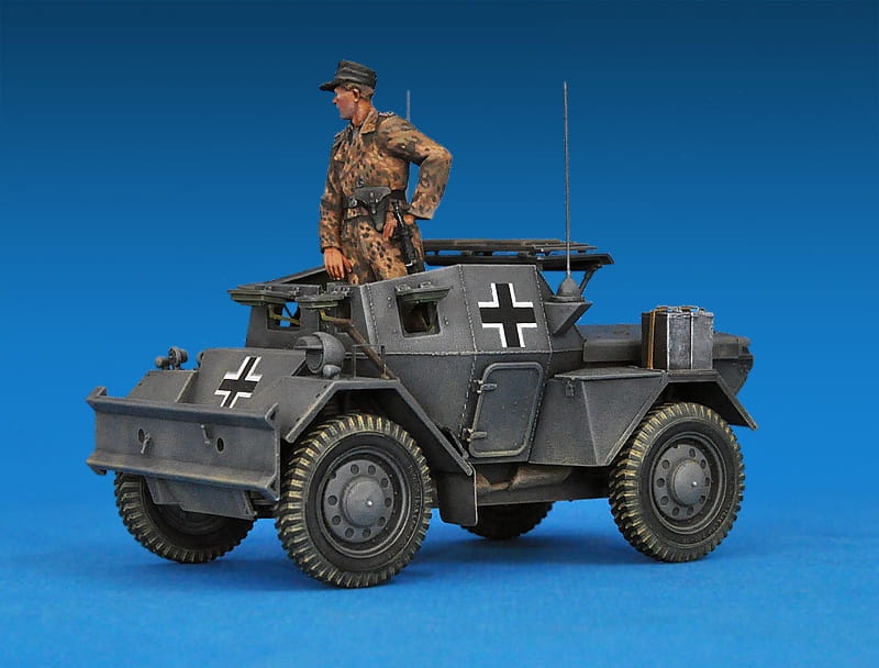 Zdjęcie dodatkowe produktu Dingo Mk.ii Scout Car W/crew Pz.kmpf. Mk.i 202(e) 1:35 MiniArt 35074