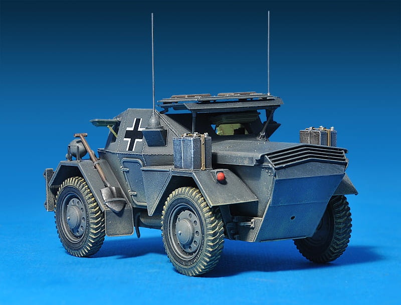 Zdjęcie dodatkowe produktu Dingo Mk.ii Scout Car W/crew Pz.kmpf. Mk.i 202(e) 1:35 MiniArt 35074