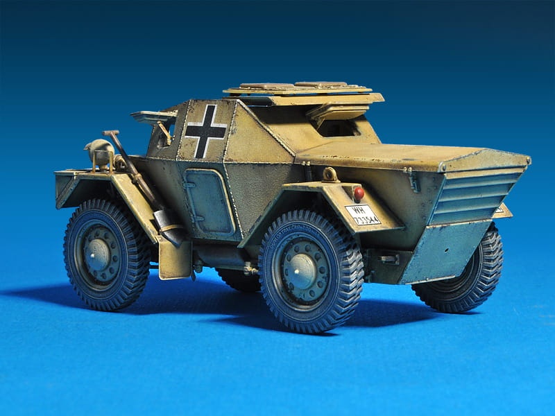 Zdjęcie dodatkowe produktu Leichter Pz.kpfw. 202(e) W/crew Dingo Mk.i 1:35 MiniArt 35082