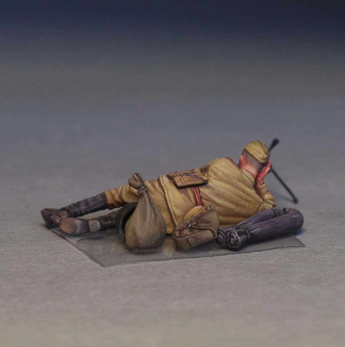 Zdjęcie dodatkowe produktu Soviet Soldiers Taking A Break 1:35 MiniArt 35233