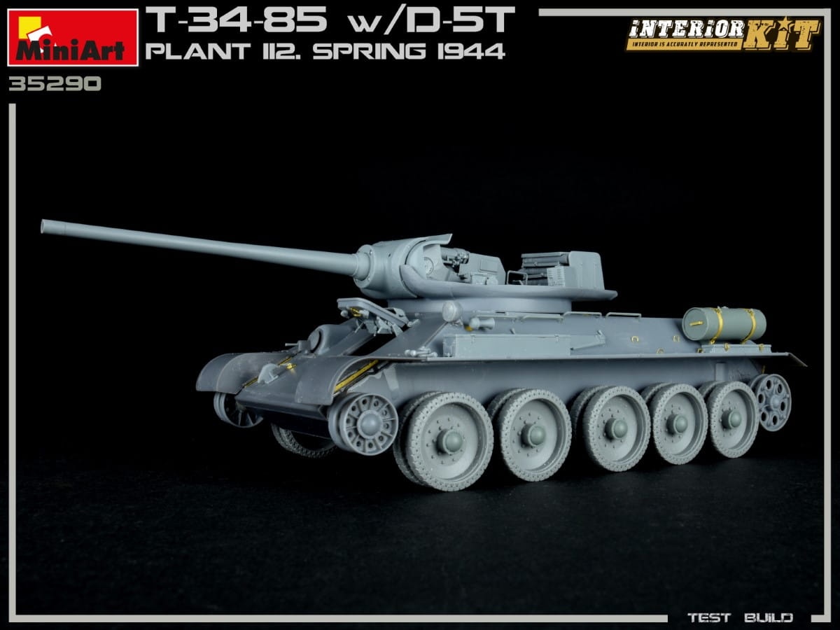 Zdjęcie dodatkowe produktu T-34/85 W/d-5t. Plant 112. Spring 1944. Interior Kit 1:35 MiniArt 35290